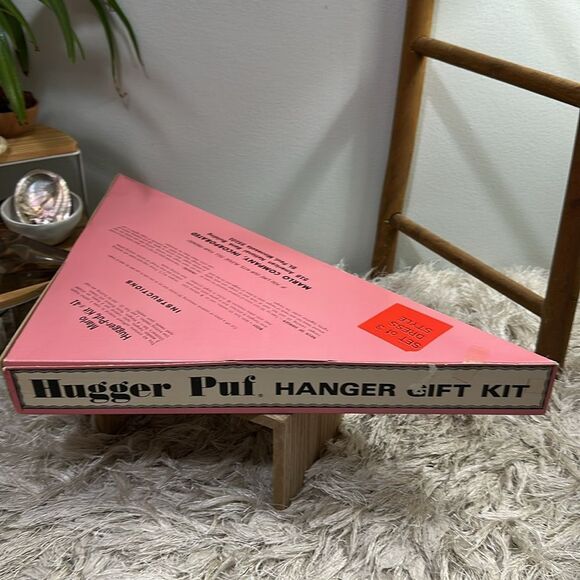 Vtg Hugger Puf Hanger Gift Kit Marlo Co Knit Nylon Dress Style Puffed Hangers - Picture 13 of 17